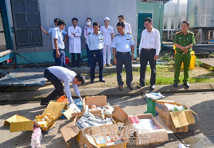  Ngành chức năng tỉnh Cà Mau kiểm kê, tiêu hủy hàng giả, hàng nhái, hàng kém chất lượng, hàng nhập lậu, hàng không rõ nguồn gốc xuất xứ theo quy định của pháp luật. (Ảnh minh họa)