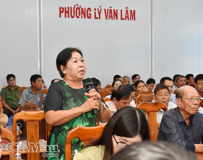Cử tri phản ánh tình trạng ô nhiễm môi trường vẫn chưa được xử lý dứt điểm.