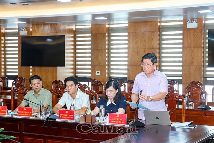 Phó Chủ tịch UBND tỉnh Lê Văn Sử cho rằng, trước áp lực công việc các cấp đều tăng, cần có hình thức đào tạo, bồi dưỡng cán bộ phù hợp với quỹ thời gian của công chức, viên chức.