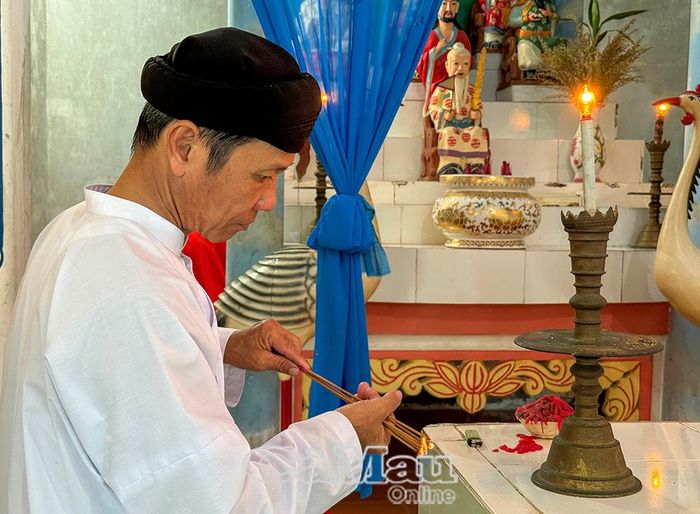 Chính quyền tỉnh Cà Mau tôn trọng và bảo đảm quyền tự do tín ngưỡng, tôn giáo, tự do không tín ngưỡng, tôn giáo của công dân. (Ảnh chụp tại Thánh thất Ngọc Minh thuộc Hội thánh Cao Đài Minh Chơn Đạo, Ấp 7, xã Phong Thạnh).