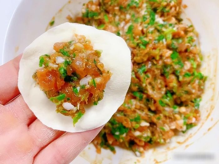 Một trong những món ăn được yêu thích nhất từ rau tề thái là sủi cảo. Ảnh minh họa