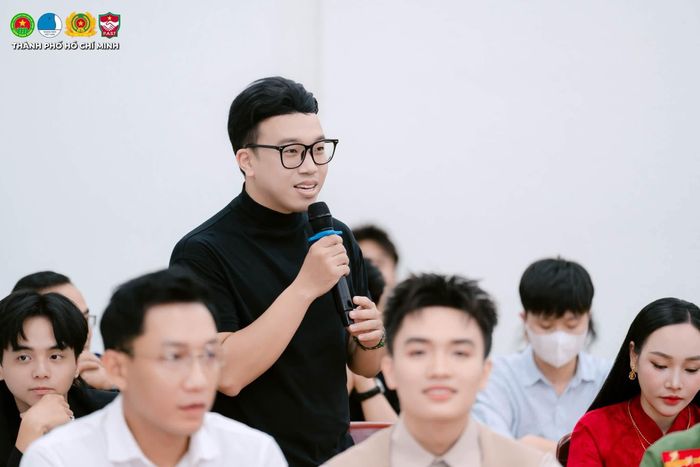  Á hậu 4 Miss Grand 2024 Phạm Thị Ánh Vương và nhạc sĩ – ca sĩ Thái Sơn Beatbox chia sẻ tại buổi tọa đàm