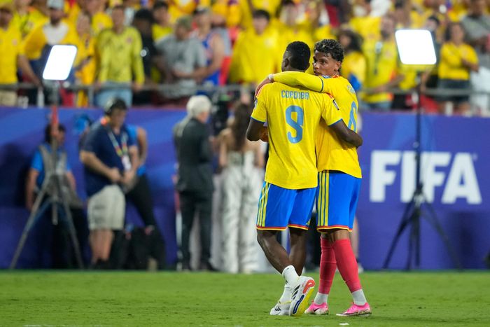 Colombia được đánh giá có cơ hội giành chiến thắng nhỉnh hơn nhờ hệ thống phòng ngự chắc chắn. (Ảnh: AP)