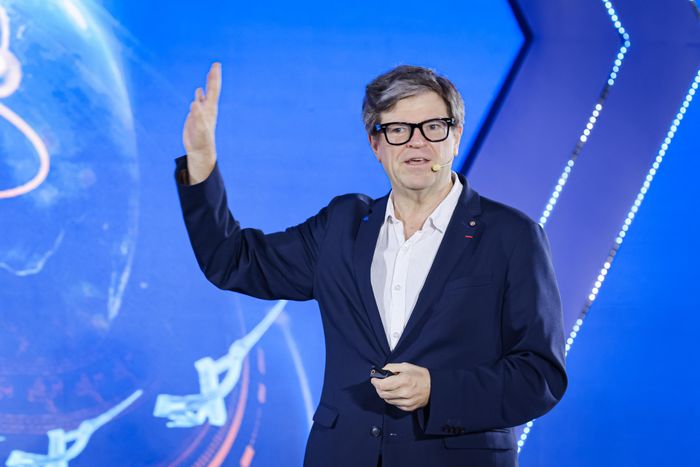 GS Yann LeCun, Đại học New York, Giám đốc Khoa học Trí tuệ nhân tạo tại Meta, người được xem là “cha đẻ” của AI. (Ảnh: VTV)