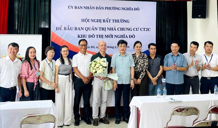 Ban quản trị nhà chung cư CT2C gồm 5 thành viên, trong đó có 1 đảng viên. Ảnh: MT