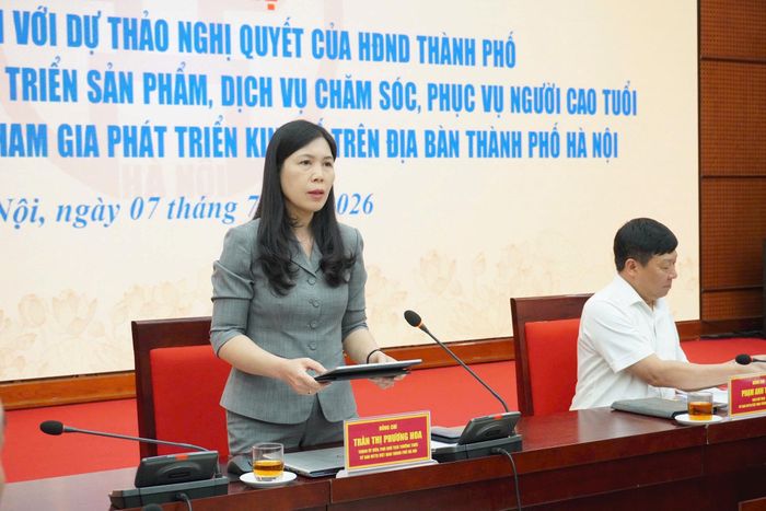 Phó Chủ tịch Thường trực Ủy ban MTTQ Việt Nam thành phố Hà Nội Trần Thị Phương Hoa kết luận hội nghị. Ảnh: Lê Dung.