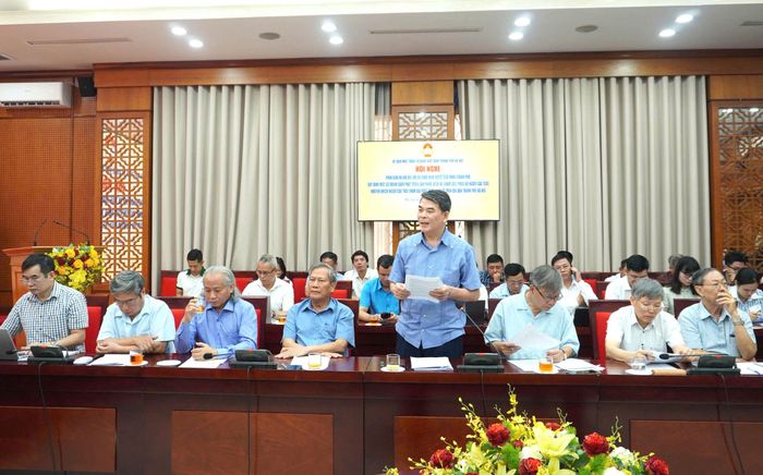 Tại hội nghị, nhiều ý kiến chuyên gia đề xuất nghiên cứu triển khai mô hình vận hành “Ba cùng” trong chăm sóc người cao tuổi. Ảnh: Lê Dung.