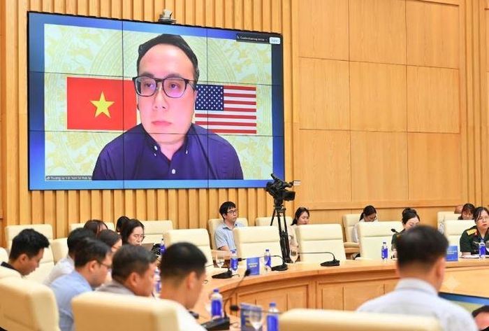Ông Đỗ Ngọc Hưng, Tham tán Thương mại Việt Nam tại Hoa Kỳ chia sẻ trực tuyến tại hội nghị. Ảnh: Đ.N
