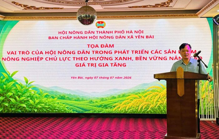 Phó Chủ tịch Hội Nông dân thành phố Hà Nội Trương Văn Nhung phát biểu tại tọa đàm. Ảnh: Nguyễn Thủy 