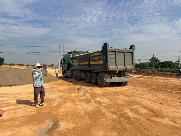 Tuyến đường Vành đai 3 đoạn qua xã Phúc Thịnh được sự đồng thuận trong nhân dân. Ảnh: Thanh Hà