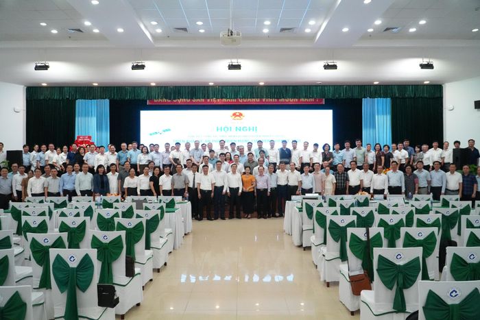 Các đại biểu tham dự hội nghị.