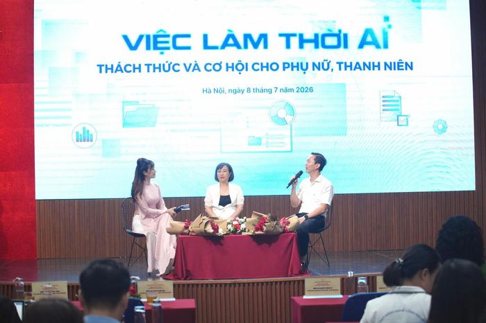 Trong khuôn khổ Lễ khởi động cũng diễn ra Tọa đàm “Việc làm thời AI: Thách thức và cơ hội cho phụ nữ, thanh niên”. Ảnh: HN