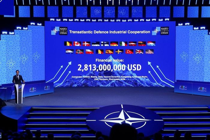 Tổng thư ký NATO Mark Rutte phát biểu tại Diễn đàn Công nghiệp Quốc phòng NATO bên lề hội nghị thượng đỉnh các nhà lãnh đạo NATO ở Ankara, Thổ Nhĩ Kỳ, ngày 7/7. Ảnh: Reuters.