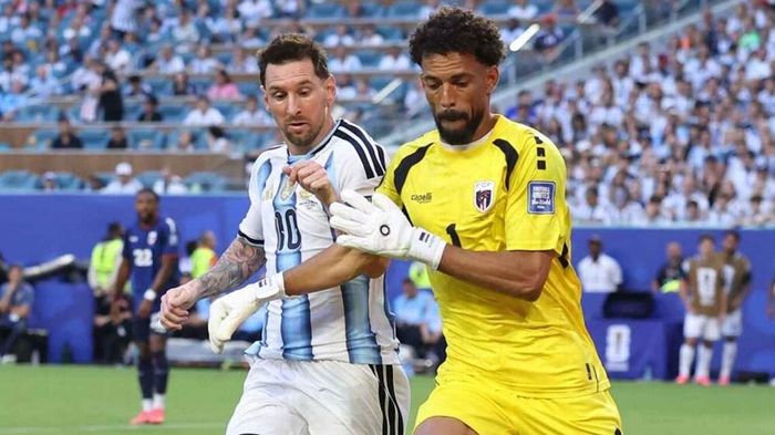 Vozinha có thể sát cánh cùng Messi