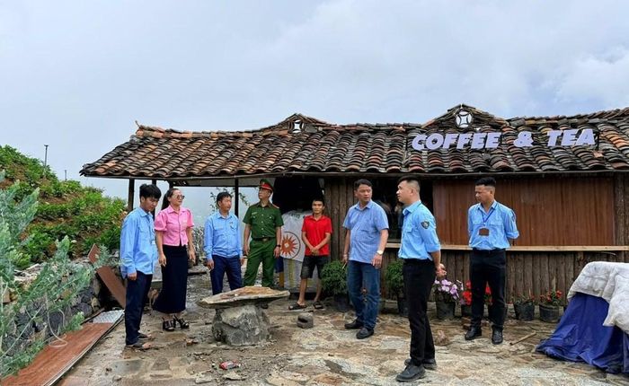 Thông qua Tổ công tác 447, UBND xã Lũng Cú thường xuyên tuyên truyền, kiểm tra, chỉnh trang đô thị, nâng cao ý thức người dân giữ gìn vệ sinh, cảnh quan, nếp sống văn minh