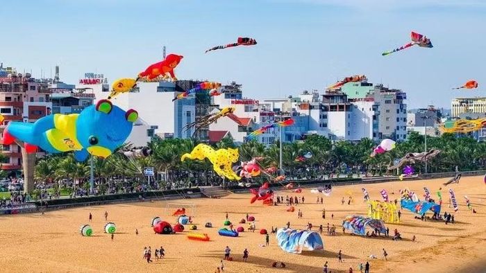 Chuỗi hoạt động trong khuôn khổ Năm Du lịch quốc gia 2026 tạo cú hích mạnh mẽ, đưa ngành dịch vụ của tỉnh Gia Lai bứt phá tăng 8,17% so cùng kỳ.
