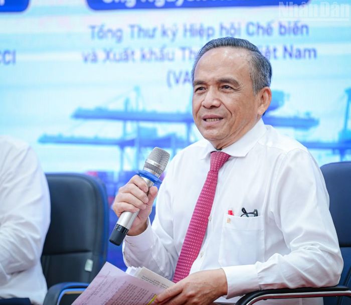 Ông Lê Hoàng Châu, Chủ tịch Hiệp hội Bất động sản Thành phố Hồ Chí Minh (HoREA) chia sẻ tại tọa đàm.