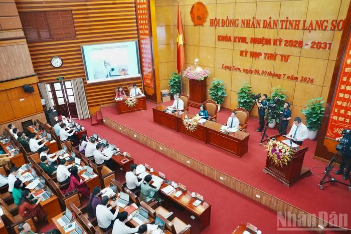 Kỳ họp đánh giá tình hình phát triển kinh tế-xã hội 6 tháng đầu năm của tỉnh Lạng Sơn.