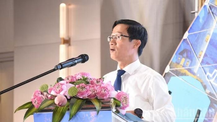 Ông Tán Văn Vương, Phó Giám đốc Sở Văn hóa, Thể thao và Du lịch Đà Nẵng, phát biểu tại chương trình.