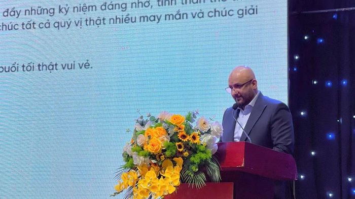 Ông Rashid Abdulmajid Ibarhim Mohammed Al Ali, Phó Chủ tịch Liên đoàn Karate châu Á phát biểu tại lễ khai mạc.