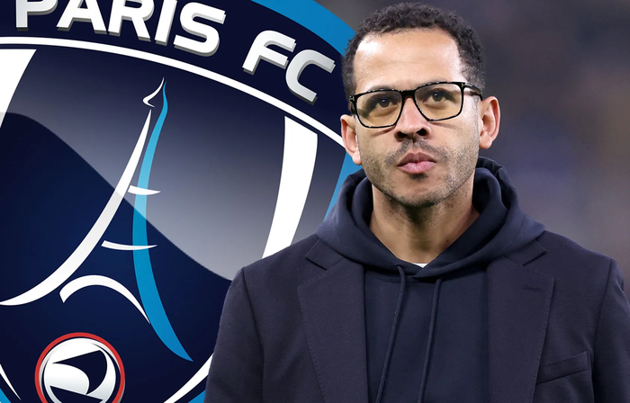 HLV Liam Rosenior ký hợp đồng với Paris FC. Ảnh: The Sun 