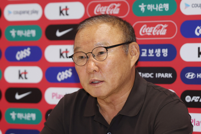 Ông Park Hang-seo chính thức từ chức Phó chủ tịch Liên đoàn bóng đá Hàn Quốc (KFA). Ảnh: Yonhap