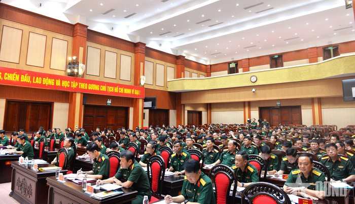 Các đại biểu dự hội nghị.