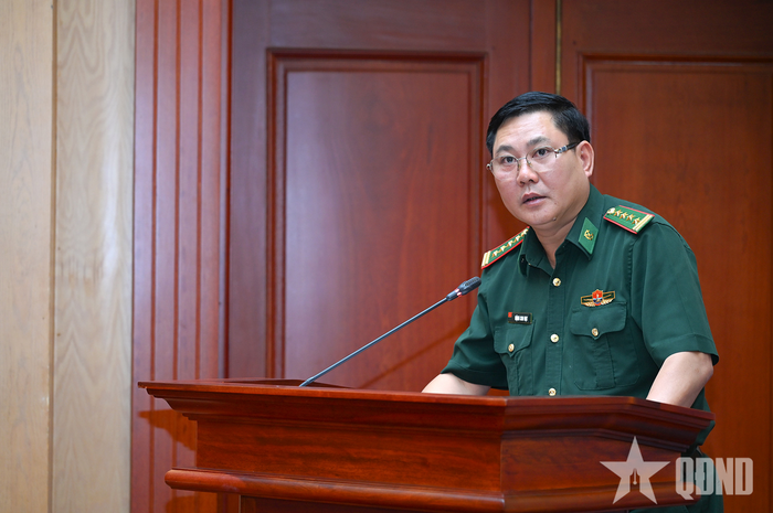 Đại tá Đặng Cao Đạt, Phó cục trưởng Cục Trinh sát, Bộ đội Biên phòng đã quán triệt Kế hoạch phòng, chống xuất nhập cảnh trái phép đối với người nước ngoài của Bộ đội Biên phòng.