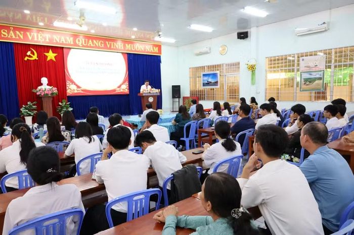 Quang cảnh buổi lễ.