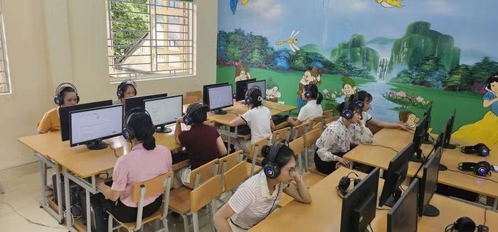 Hệ thống khảo sát vận hành ổn định, đáp ứng yêu cầu về bảo mật, lưu trữ dữ liệu và xử lý đồng thời số lượng lớn bài thi.