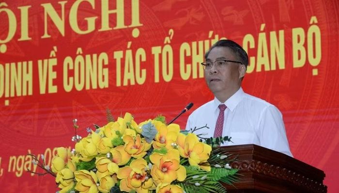 Bí thư Tỉnh ủy, Chủ tịch HĐND tỉnh Cao Bằng Phan Thăng An phát biểu tại hội nghị.