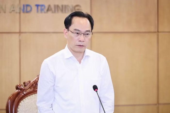Bộ trưởng Hoàng Minh Sơn phát biểu tại buổi làm việc.