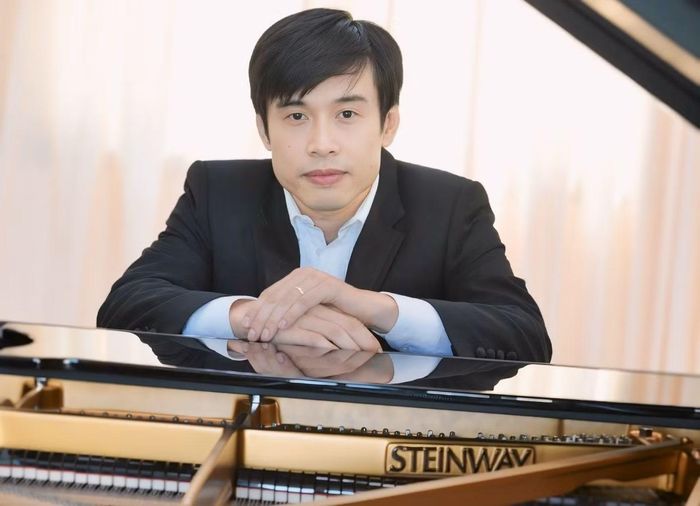 Nhạc sĩ Nguyễn Huy Phương được gia đình định hướng học piano từ khi còn nhỏ.