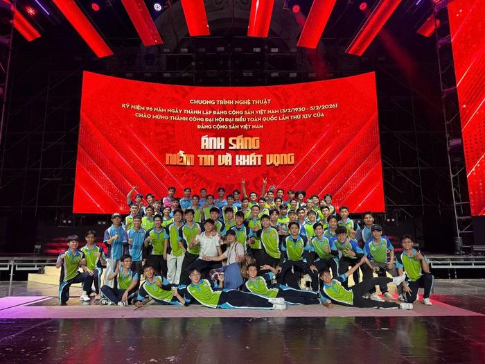 Chào mừng thành công Đại hội Đảng toàn quốc lần thứ XIV.