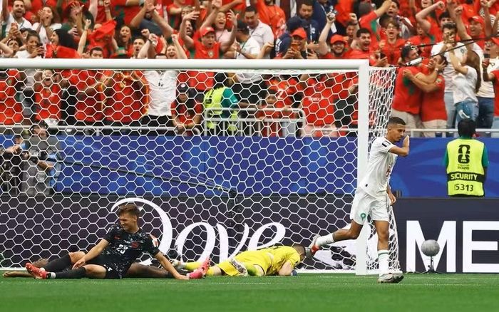 Ounahi ghi 2 bàn trước Canada và cũng chơi tuyệt hay trước Hà Lan