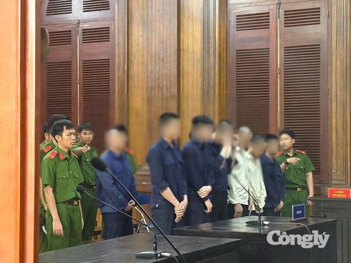 Các bị cáo tại phiên tòa