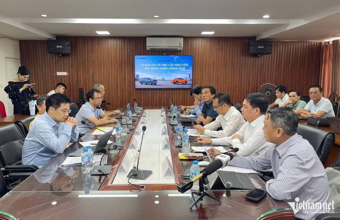 Quang cảnh buổi tọa đàm. Ảnh: Hoàng Hiệp