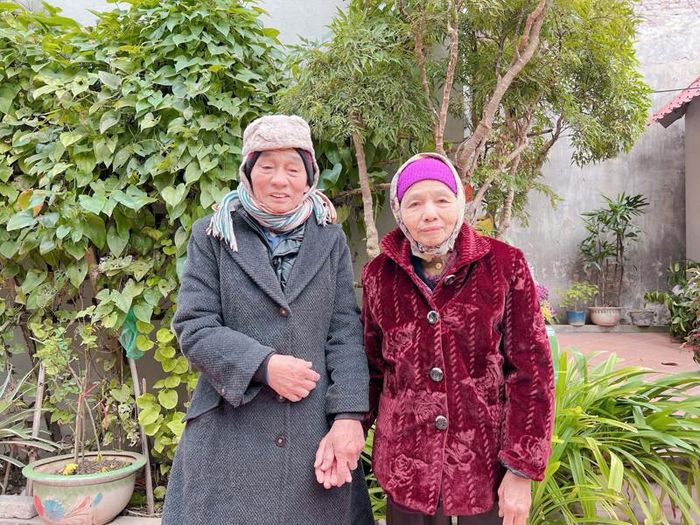 Ông bà ngoại của Kim Anh 