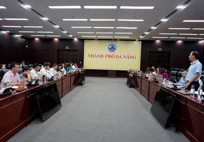 Quang cảnh buổi làm việc. Ảnh: Huy Trường