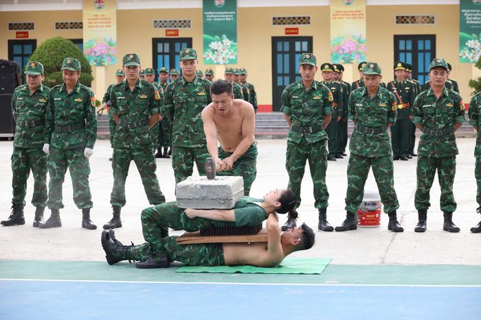 Tổng duyệt giao lưu hữu nghị quốc phòng biên giới Việt Nam - Lào lần thứ 3. Ảnh: Cổng TTĐT Bộ Quốc phòng
