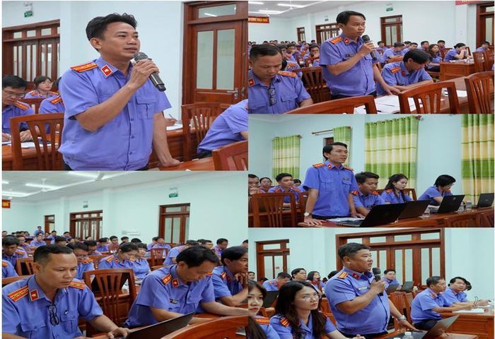  Không khí thảo luận sôi nổi, trách nhiệm và xây dựng tại Tọa đàm (Ảnh: Ngọc Thảo).