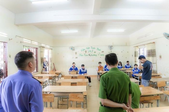  Cơ quan CSĐT Công an tỉnh Lâm Đồng xác định hiện trường, hành vi, đối tượng có liên quan trong vụ việc. (Ảnh: Công an Lâm Đồng)
