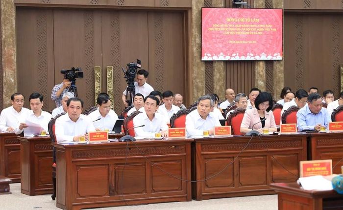  Các đại biểu thành phố Hà Nội tham dự buổi làm việc