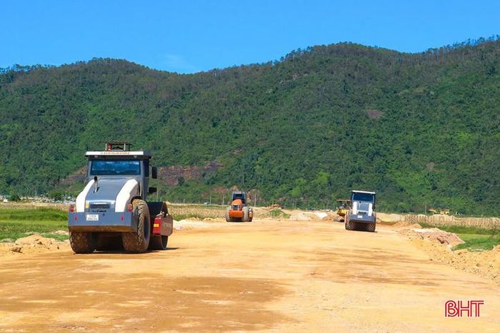 Hà Tĩnh đang đẩy nhanh tiến độ các dự án đầu tư xây dựng hạ tầng khu công nghiệp.