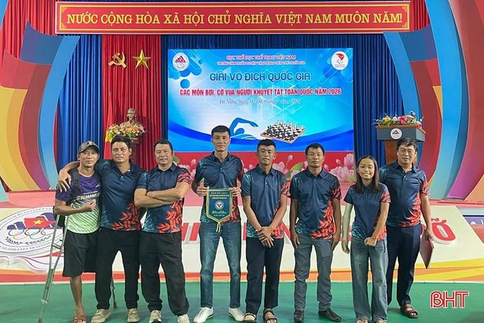 Đoàn Hà Tĩnh tham gia giải đấu.