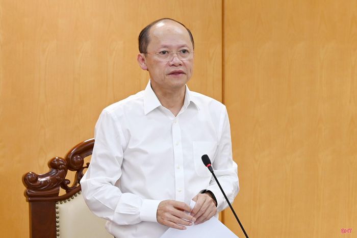 Đồng chí Nguyễn Hồng Lĩnh - Phó Bí thư Thường trực Tỉnh ủy, Chủ tịch HĐND tỉnh kết luận buổi làm việc.