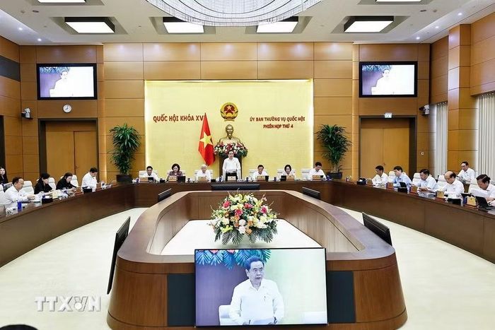 Chủ tịch Quốc hội Trần Thanh Mẫn phát biểu khai mạc Phiên họp thứ 4 của Ủy ban Thường vụ Quốc hội. (Ảnh: Doãn Tấn/TTXVN)