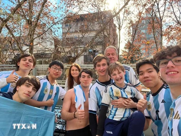 Cổ động viên Argentina. (Ảnh: Diệu Hương/TTXVN)
