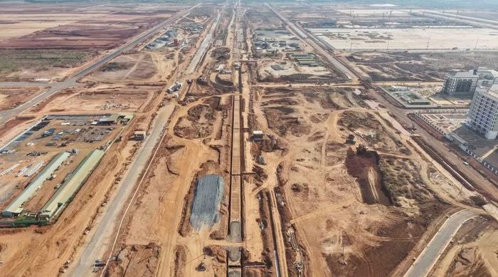 Hệ thống giao thông nội cảng và hệ thống tuynel kỹ thuật tại sân bay Long Thành được gấp rút thi công. (Ảnh: Công Phong/TTXVN)