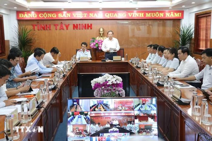 Quang cảnh Hội nghị công bố công khai Kết luận thanh tra chuyên đề về cơ sở nhà, đất dôi dư sau sắp xếp trên địa bàn tỉnh Tây Ninh. (Ảnh: Bùi Giang/TTXVN)
